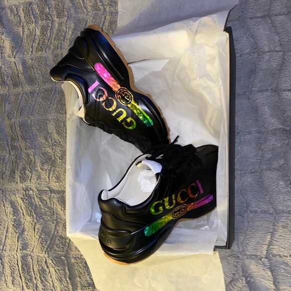 Women’s Rython Gucci logo leather sneaker - Picture 8 of 11